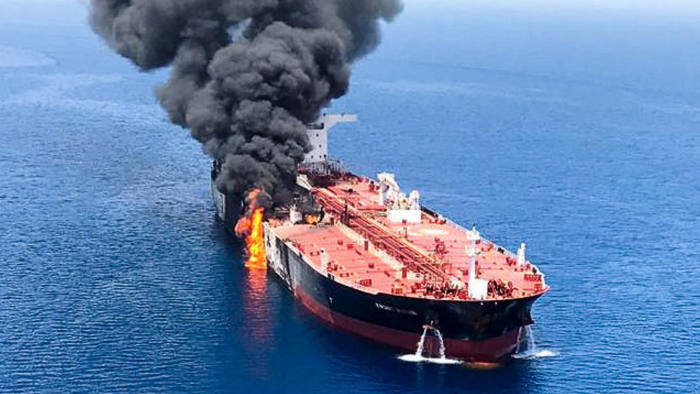Mức phí bảo hiểm tăng 20 lần: Căng thẳng Mỹ-Iran gây nguy hiểm cho các chuyến hàng vận chuyển nhôm và hóa chất